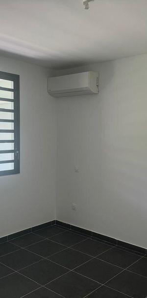 Location Appartement 2 pièces 45m² CAYENNE 97300 - Photo 1