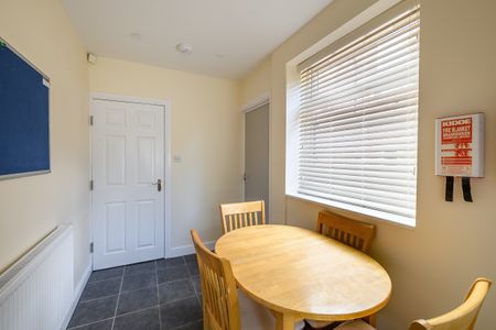 4 Bed Semi-Detached House, Colgate Crescent, M14 - Photo 3