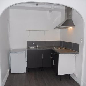 : Appartement 25 m² à Saint-Étienne - Photo 2