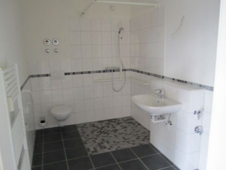 Barrierefreie Seniorenwohnung mit Blick ins Grüne - Photo 4