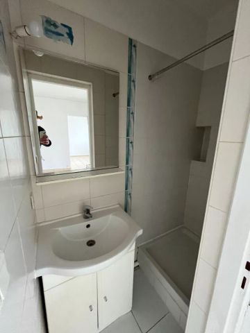 Appartement Type 2 de 26 m² situé Quartier des Terrasses - Photo 3