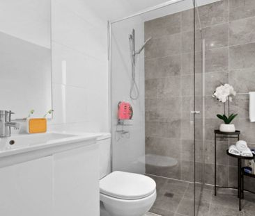 Unique and Grand Design - Photo 6