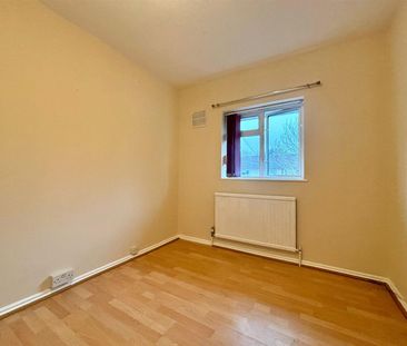 3 bedroom house - semi-detached - Photo 6