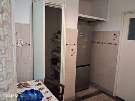AP. 2 CAMERE- EROII REVOLUTIEI, BUCATARIE INCHISA, METROU, MODERN - Fotografie 3