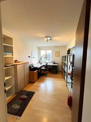 QUIET LOCATION WITH COZY LIVING ROOM - Photo 1