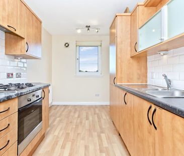 2 bedroom apartment to rent - Photo 4