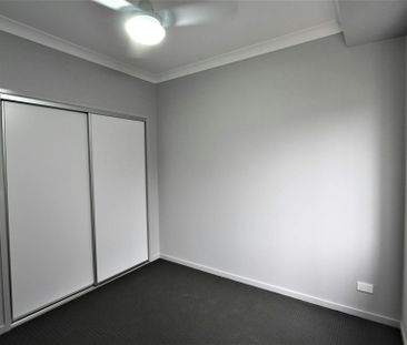 Near New Four Bedroom Home - Photo 4