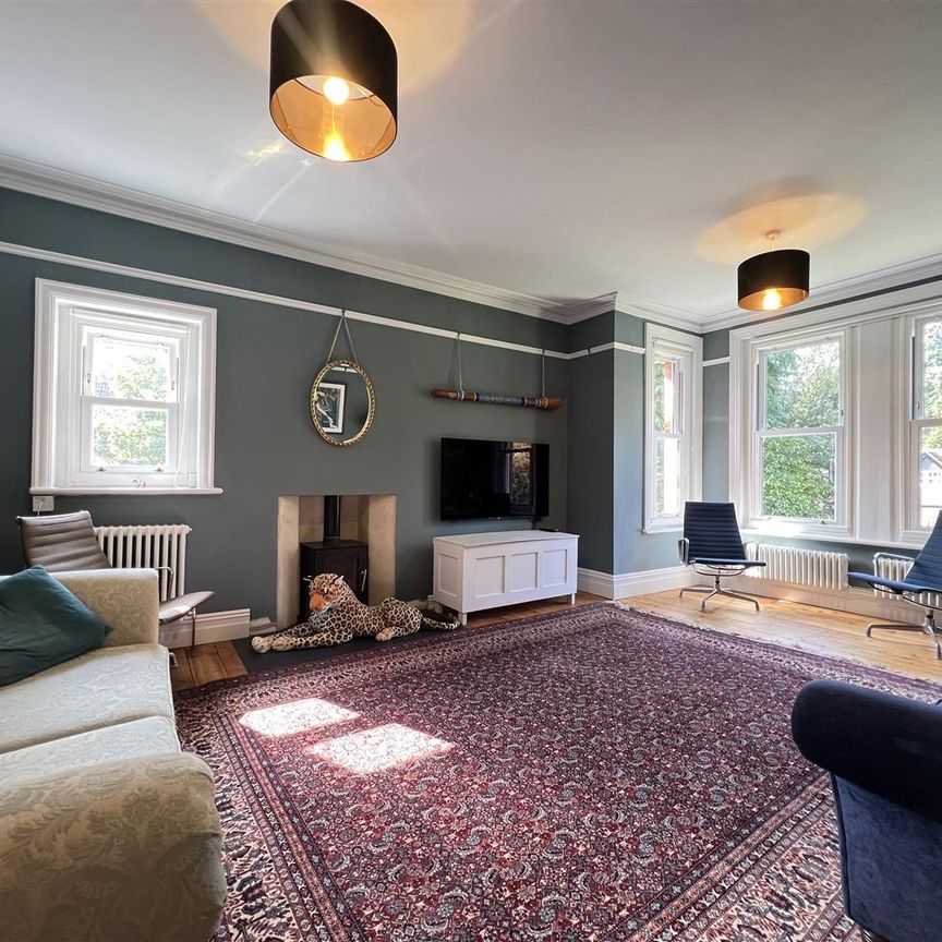 2 Bedroom Apartment - First Floor - Photo 1