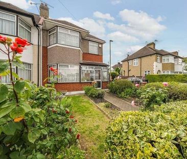 Woolmead Avenue, London, NW9 - Photo 3