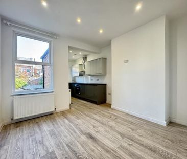 3 Bed Terraced House, Oakland Road, S6 - Photo 3