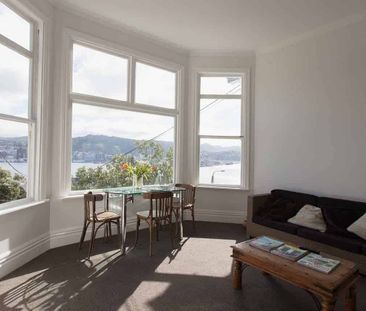 Harbour Views, Afternoon Sun, and City Magic - Photo 2