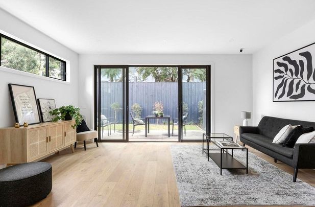 Share Accommodation - Utilities Included! - Photo 1