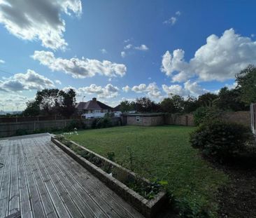 Barn Way, WEMBLEY - Photo 3