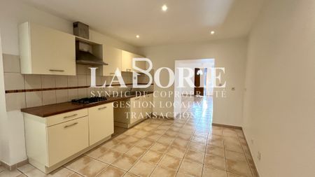 Location Appartement 3 pièces 66m² ENTRAIGUES SUR LA SORGUE 84320 - Photo 2