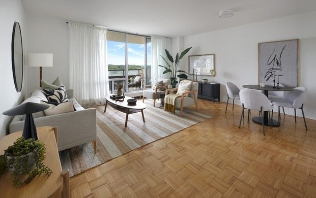 Hampton House North - Photo 1