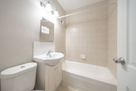 For Lease - 468 Ottawa Street Unit# 222C, Hamilton, Ontario - Photo 3