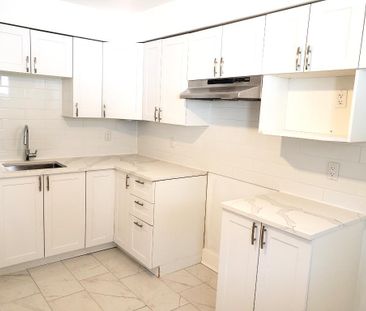 Renovated Condo-Style 4½ – Côte-des-Neiges - Photo 1