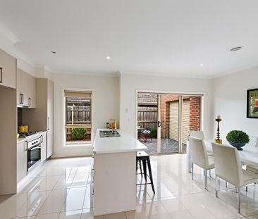 Stylish Living in a Private, Convenient Setting - Photo 6