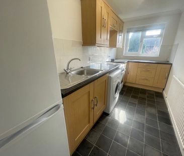DIBDEN CLOSE, MUSCLIFF (P01205) - Photo 1