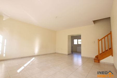 Maison Noyal Chatillon Sur Seiche 4 piece(s) 76 m2, - Photo 4