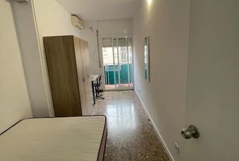 Travessera de Gràcia, Barcelona, Catalonia 08027