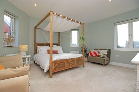 5 bedroom detached house to rent - Photo 5