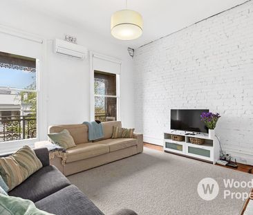 Charming Victorian Terrace in an Unbeatable Richmond Location - Photo 2