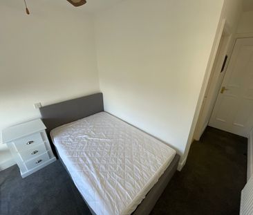 1 bedroom Apartment to let - Photo 4
