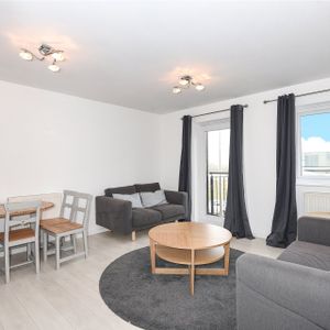 Thorney House, Reading Thorney House, Reading - Photo 2