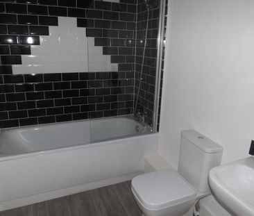 Waterloo Road, Blackpool - Photo 3