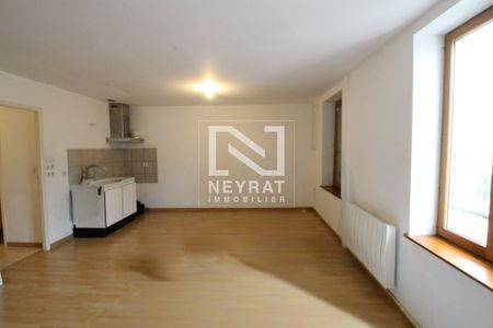 Location Appartement 2 pièces 44m² LOUHANS 71500 - Photo 2
