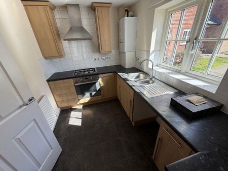 2 bedroom flat to rent - Photo 3