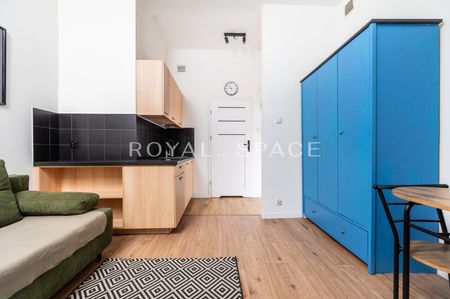 Przytulna kawalerka niedaleko ul. Lubicz - Zdjęcie 2