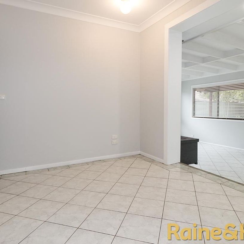 Handy East Location - Photo 1