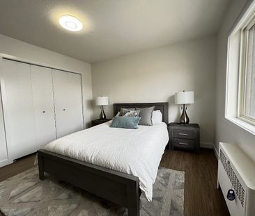 1019 17th Ave SW, Calgary - Photo 5