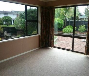 1 Windsor Street, Springfield - Photo 1