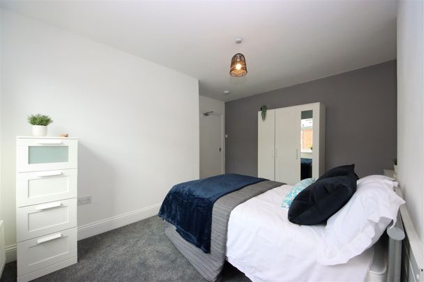 3 bed flat to rent in Bolingbroke Street, Heaton, NE6 - Photo 1