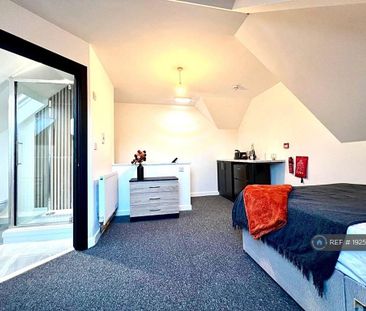 1 bedroom in a house share to rent - Photo 5