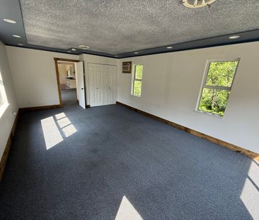 Mobile Home on an Acreage - Photo 3