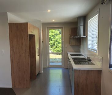 Smart & Suave on Station! - Photo 4