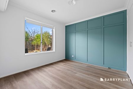 Lifestyle and Location with Parkland Views! - Photo 4