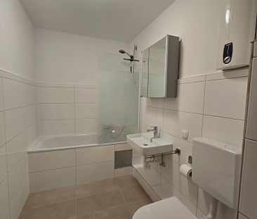 Renovierte 1,5 Zimmer mit Aufzug& EBK! - Photo 4