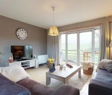 Ruim en licht appartement van 112 m² met 2 slaapkamers, keld - Photo 2