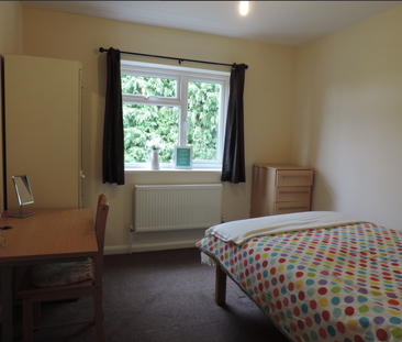 St Martins Road Room 1 - Photo 5