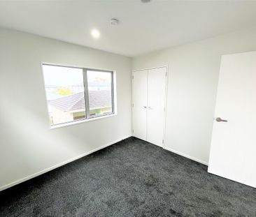 BRAND NEW CORNER, SPACIOUS & CENTRAL - Photo 1