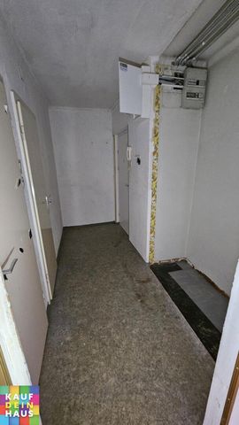 Top 2-Zimmerwohung im obersten Stock – Erstbezug nach Sanierung – unbefristeter Mietvertrag - Foto 3