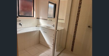 4-Bedroom Home Walking Distance to the Beach - Photo 2