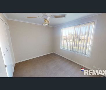 GREAT FAMILY HOME - Photo 3