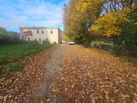 For Lease - 4570 PENETANGUISHENE Road Unit# South, Springwater, Ontario - Photo 2