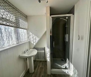 2 bedroom terraced house to rent - Photo 6